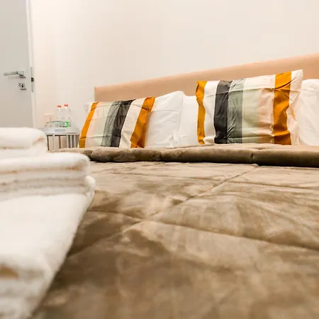 Pensión Domus Marzio 4*